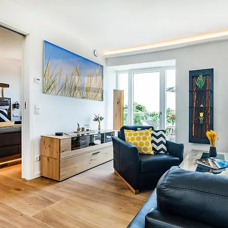 Prora - Apartment Mit Privater Dachterrasse - Sky Suite Proradies